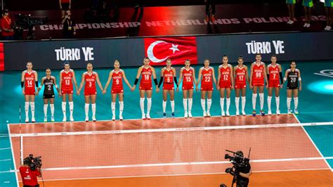 turkish volleyball team players|With Örge and Akman back and Vargas in, Santarelli announces .